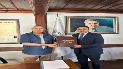 Azerbaycan Kültür Merkezi başkanı Samir Abbasov Avrasya Yazarlar Birliği Başkanı Ufuk Tuzman'ı ziyaret etti